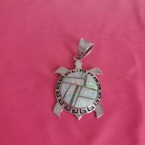 Opal 925 Sea Turtle Pendant